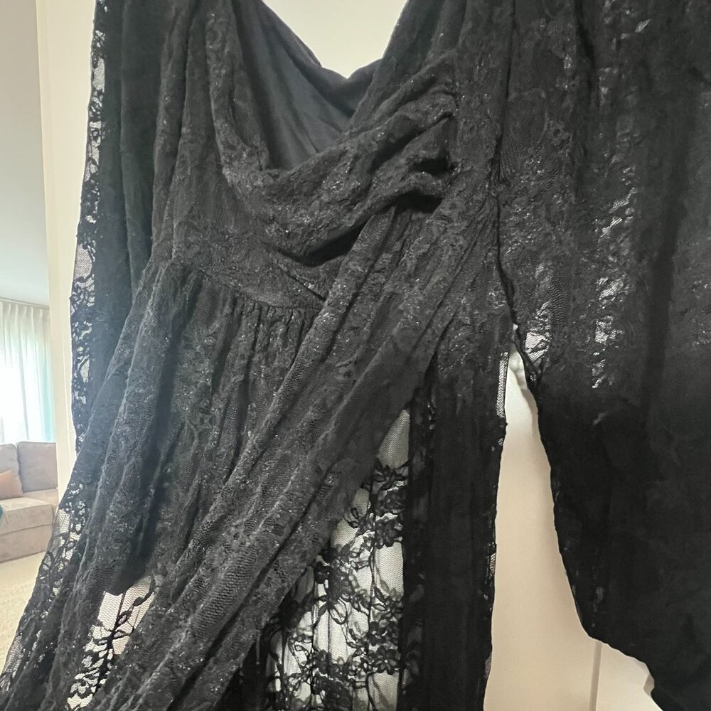 Black Lace Off Shoulder Doubly Split Maternity Maxi Dress for Photoshoot - Picture 10 of 16